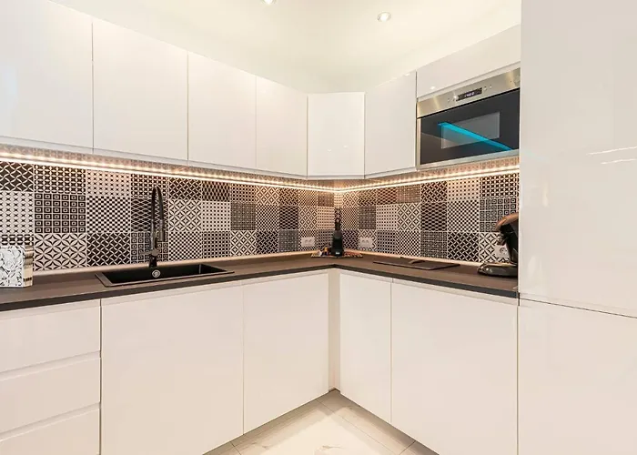 Island Village Ocean View Daire